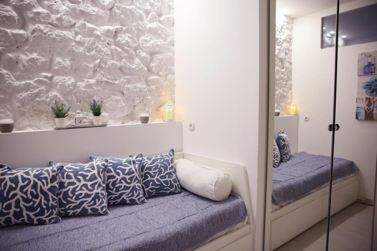 Villa Mit Whirlpool Fuer 32 Per ซริกเวนิซา ภายนอก รูปภาพ